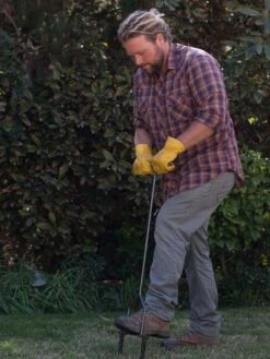 Yard ButlerĀ® Lawn Coring Aerator